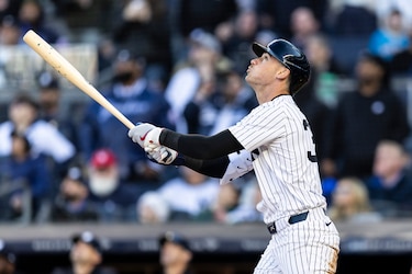 El nuevo bate de los Yankees despierta admiración y sospechas