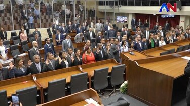 Nueva Asamblea Nacional empieza a sesionar