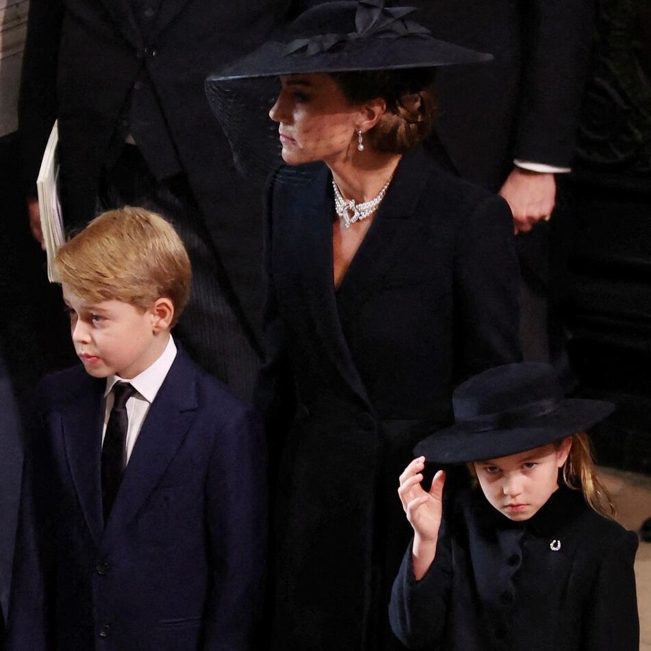 Despidiendo a ‘Gan Gan’: los pequeños Jorge y Carlota en el funeral de su bisabuela, la reina Isabel II