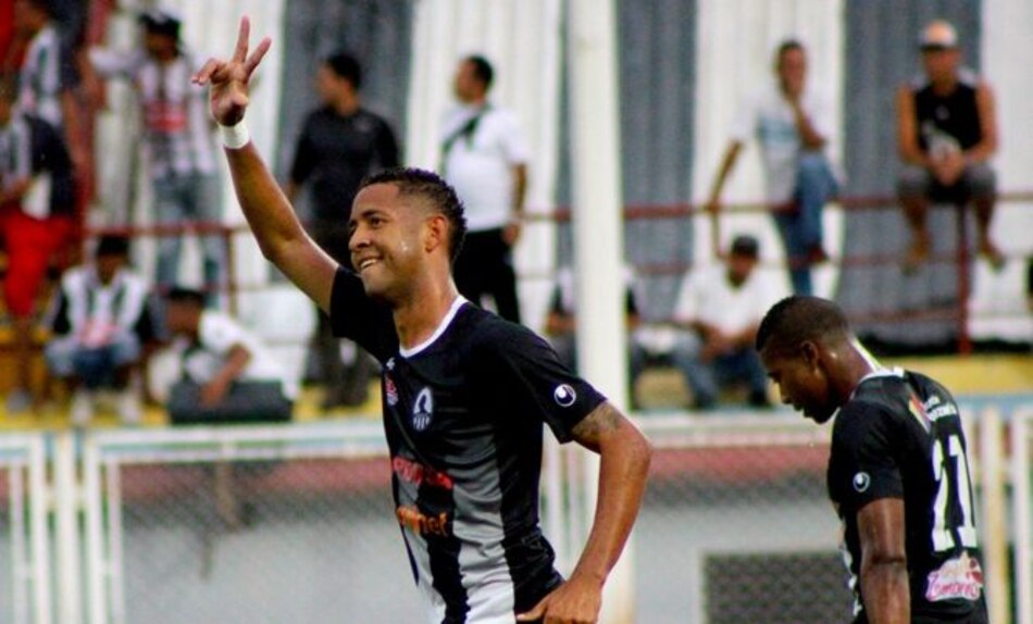 El Fantasma panameño reaparece con un 'hat-trick' en Venezuela