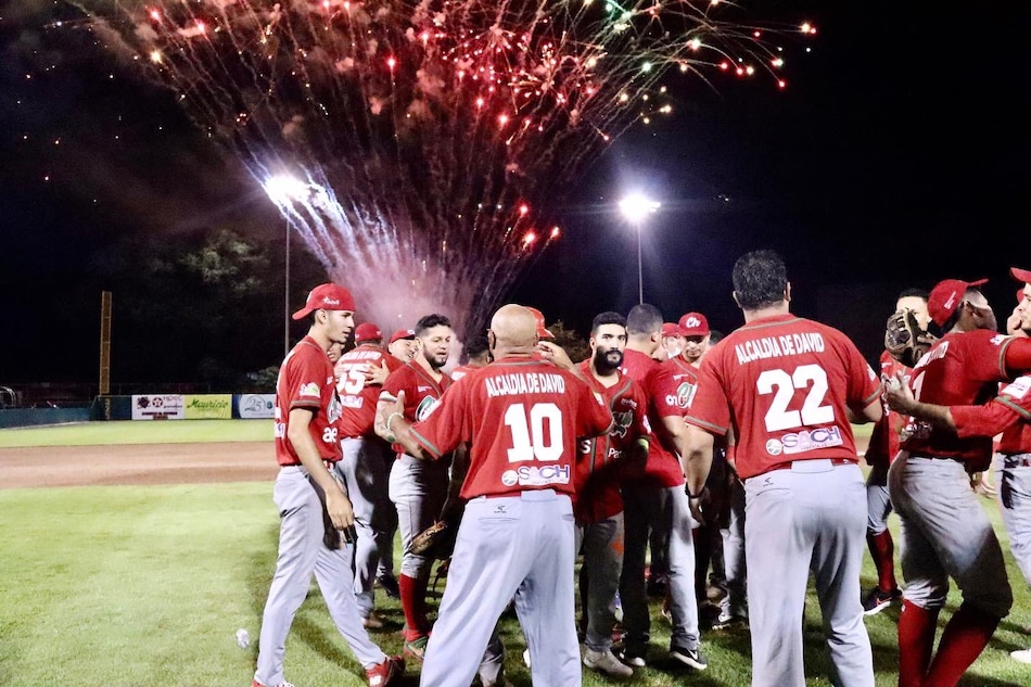 Chiriquí se corona campeón del béisbol mayor 2021