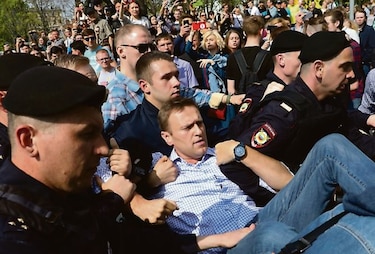Más de mil arrestados en protesta contra Putin