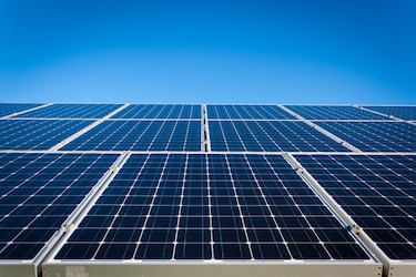 Ortega autoriza a una firma china construir planta de generación eléctrica solar en Nicaragua