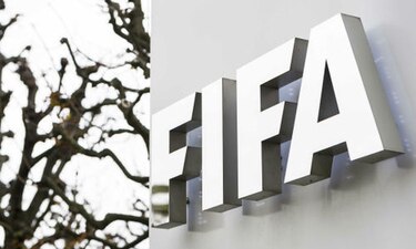 FIFA reclama decenas de millones de dólares a sus antiguos directivos