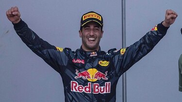 Ricciardo gana en Malasia, Rosberg refuerza su liderato