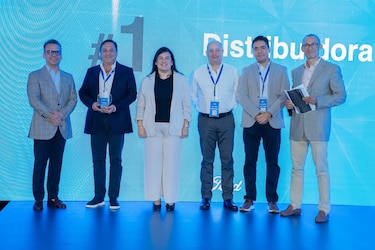 Distribuidora David inicia el 2025 consolidando su liderazgo en la región con importantes reconocimientos de Ford Motor Company