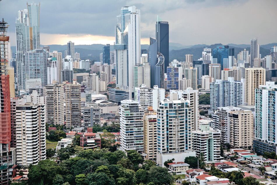 Saldo de la deuda pública subió a $43 mil millones, hasta el 31 de agosto