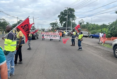 Trabajadores de la construcción cerraron algunas vías en horas de la mañana