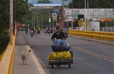Video: Así vive la frontera de Colombia con Venezuela las tensiones por la crisis con Estados Unidos