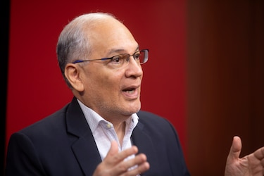 Rigoberto González: ‘El problema no es el examen de barra, sino el tipo de examen que se formula’ 