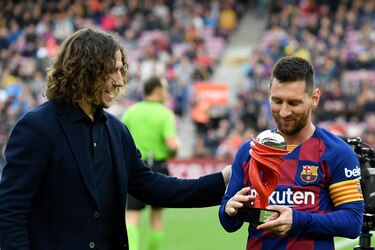 El Barcelona se va de vacaciones como líder tras imponerse al Alavés