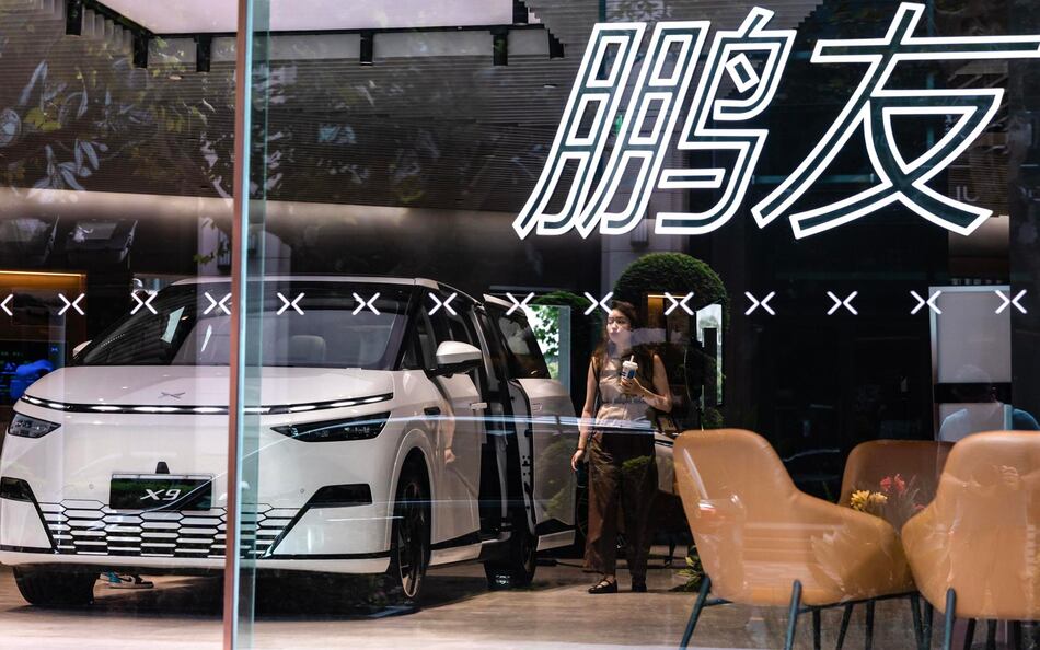 Pekín anuncia aranceles a productos canadienses