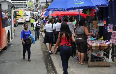 Alcaldía capitalina  modifica norma  sobre uso de aceras