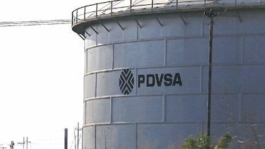 Jamaica toma el control de petrolera