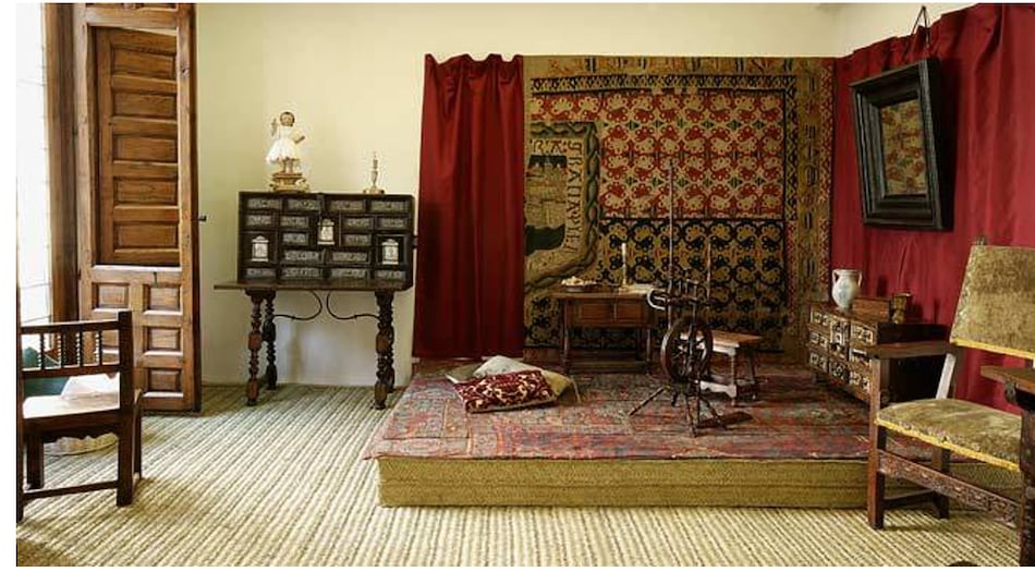 De la vida cotidiana en el Panamá colonial; estrados y oratorios