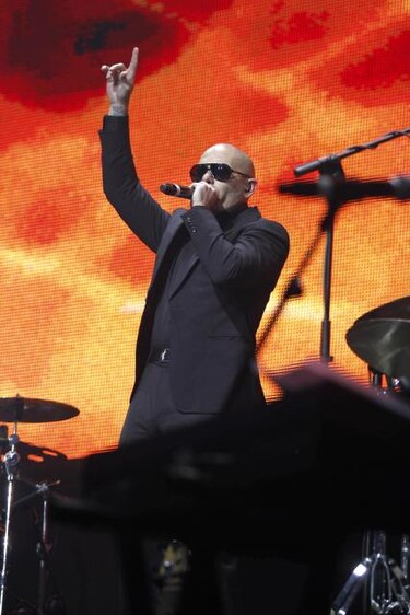 David Guetta y Pitbull invitados a Madrid