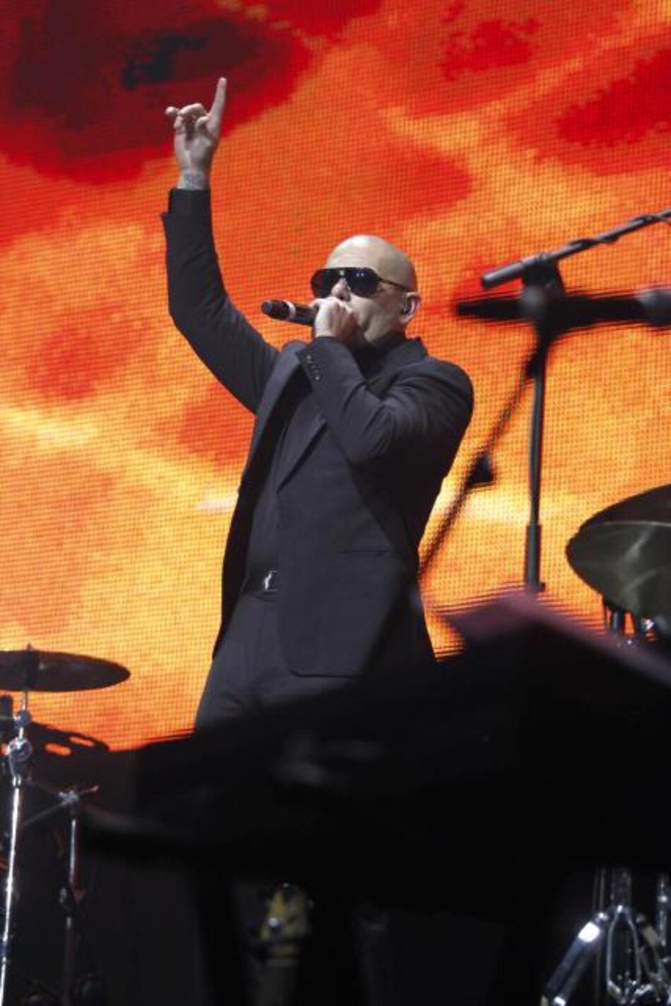 David Guetta y Pitbull invitados a Madrid