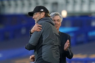Liverpool iguala con el Everton y no será campeón el lunes