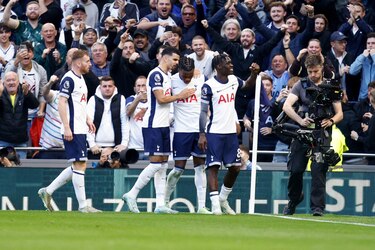 El Tottenham deja a Lopetegui en la cuerda floja