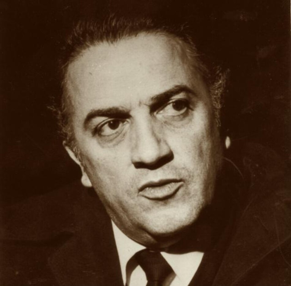 Federico Fellini, una vida de película en 60 imágenes inéditas