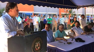 Varela anuncia que convocará en un hotel a todos los pacientes que necesiten una operación