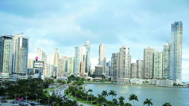 Panamá defiende ante Francia sus logros en transparencia