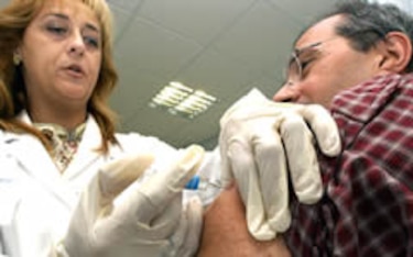 Costarricenses serán vacunados contra la gripe