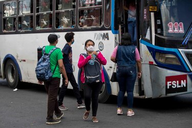 Comienzan a tomar pruebas de Covid-19 a nicaragüenses varados en la frontera con Costa Rica