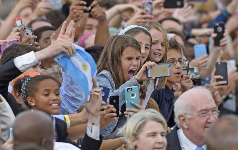 Papa Francisco inicia una histórica visita de cinco días a Estados Unidos