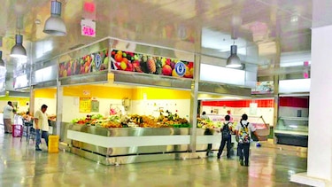 Mercado davideño aún espera al público