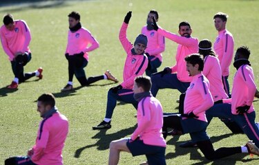 Última fecha de grupos en la Champions; ocho pases disponibles