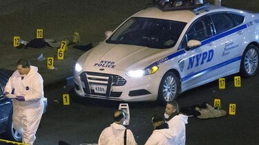 Hombre mata a disparos a dos policías en Nueva York