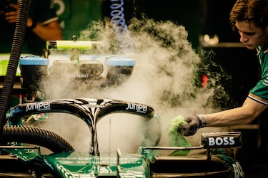 El desafío extremo del Gran Premio de Singapur: pilotos podrían perder hasta cuatro kilogramos de líquido en 90 minutos de carrera