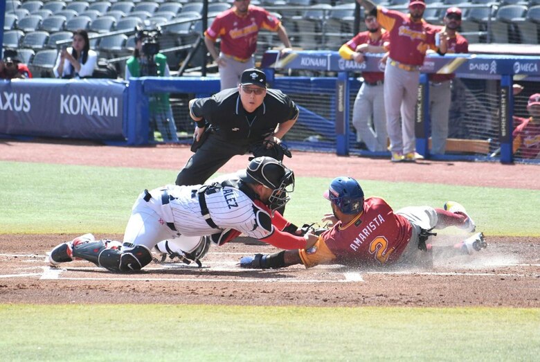 Panamá saca su primera victoria en la historia del Premier 12