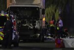 Al menos 84 personas mueren embestidas por un camión en Niza