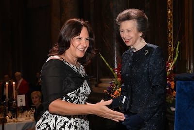 Royal Academy of Engineering incorpora a Ilya Espino de Marotta por su aporte a la ingeniería mundial