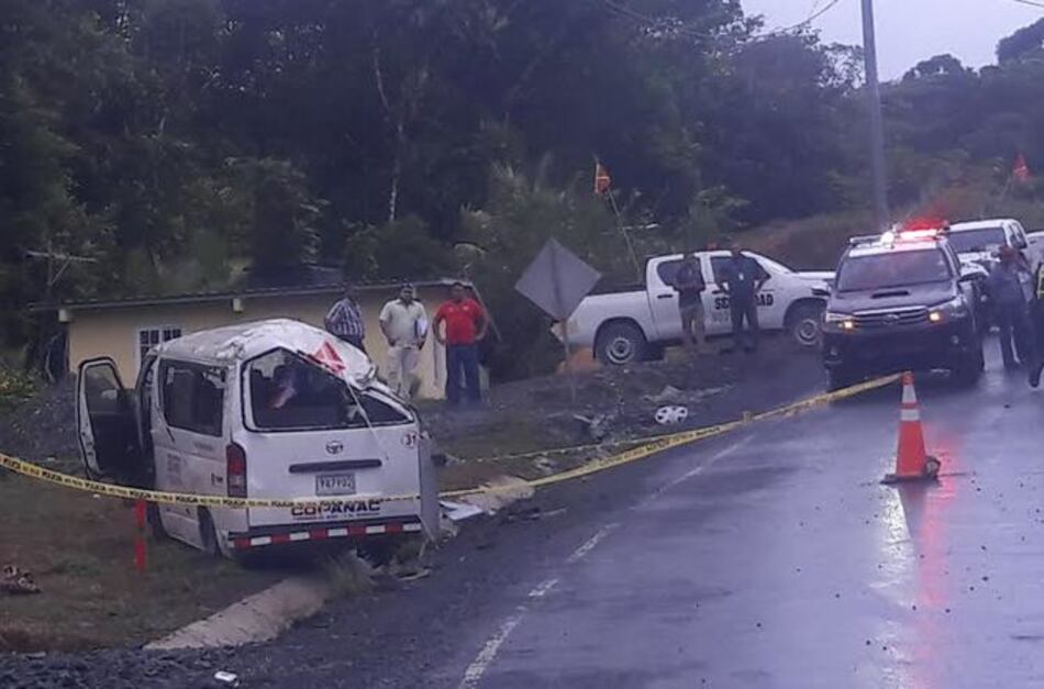 Accidente deja un muerto y siete heridos en vía que conduce a Coclesito