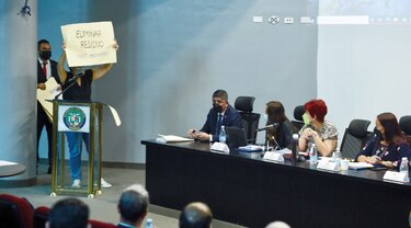 Diputados dilatan temas electorales polémicos
