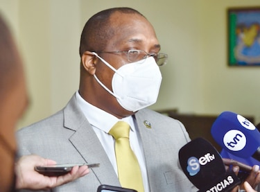 Caraballo mandó a cuatro fiscales de vacaciones, por una denuncia relacionada con un testigo de los casos del PAN