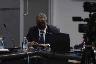 Ministro Sucre: ‘no vamos a permitir que el plan de vacunación continuo se rompa’