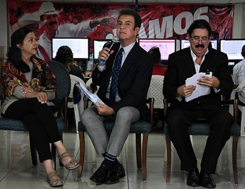 Presidente Hernández dispuesto a una revisión total de elecciones en Honduras