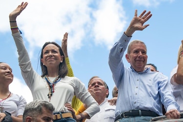 Todos necesitan a Trump: cómo Estados Unidos tutela los intereses opuestos de gobierno y oposición en Venezuela