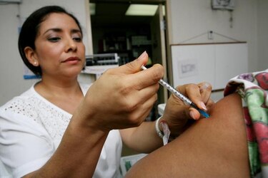 Reportan siete nuevos casos de gripe A (H1N1) en este de México