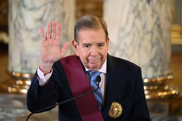 Edmundo González Urrutia afirma que los excarcelados carecen de libertad plena y pide justicia