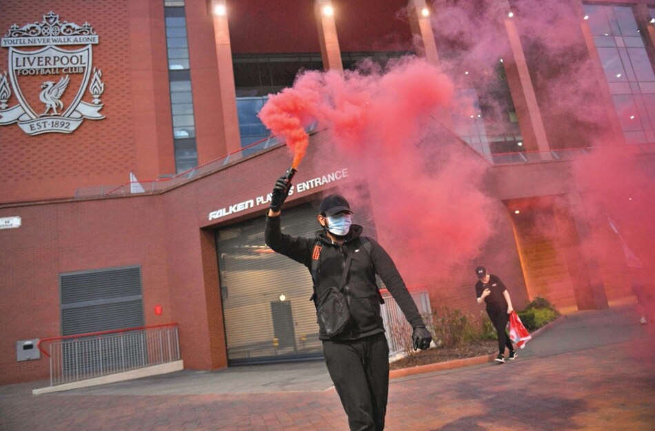 Liverpool se consagra campeón de la Premier League, 30 años después