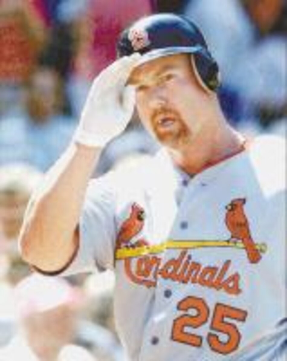 'Big Mac' McGwire decide colgar su bate