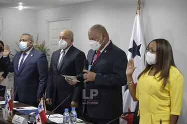 Robinson promete una gestión ‘más transparente’ luego de la instalación de la Comisión de Presupuesto