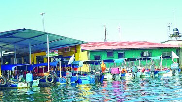 Competencia desleal en taxis marinos en Bocas