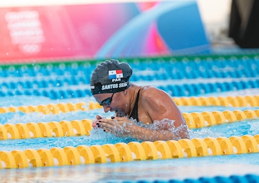 Santo Domingo 2026: Emily Santos se queda con la plata en los 100 metros pecho