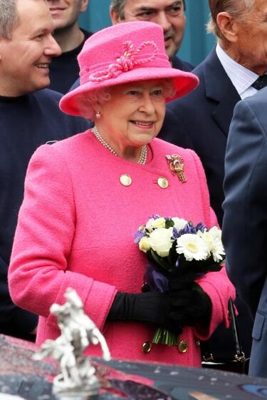 Isabel II celebra en privado sus 61 años en el trono